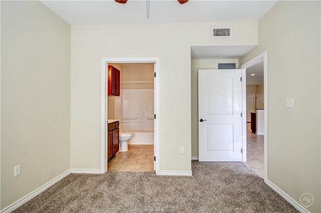 Building Photo - 1811 George Bush Dr W