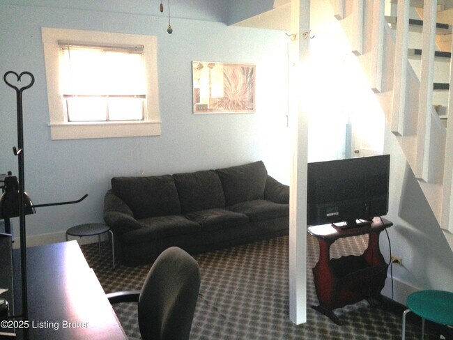 Foto del edificio - 1381 3rd St