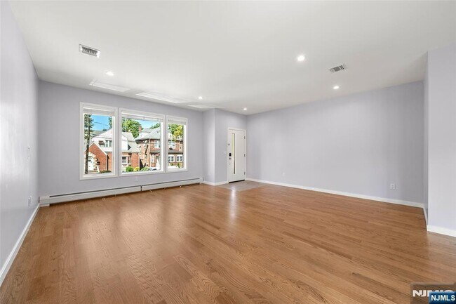 Foto del edificio - 506 Westview Ave