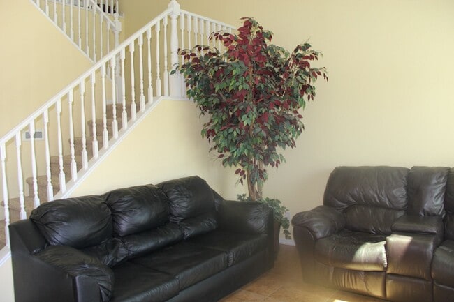 Foto del edificio - 3 bedroom home with loft and community pool