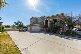 Building Photo - 152 Ultra Dr