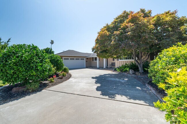 Building Photo - Remodeled single story Willow Glen home wi...