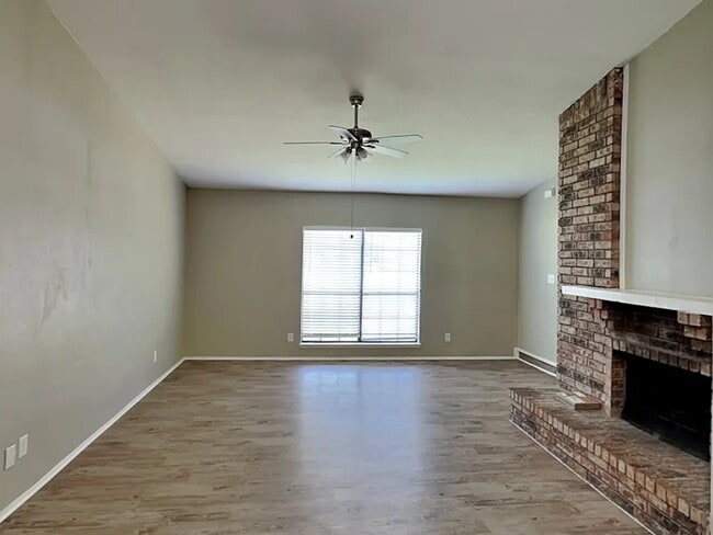 Foto del edificio - 1513 Coffeyville Trail