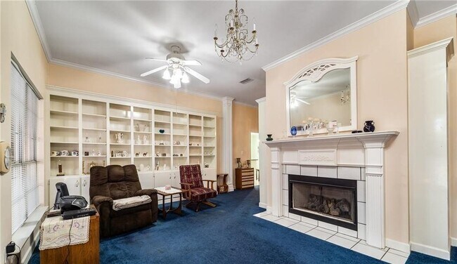 Building Photo - 3909 St Andrews Loop W