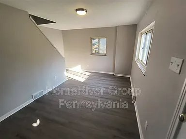 Foto del edificio - 1028 Coverdale St