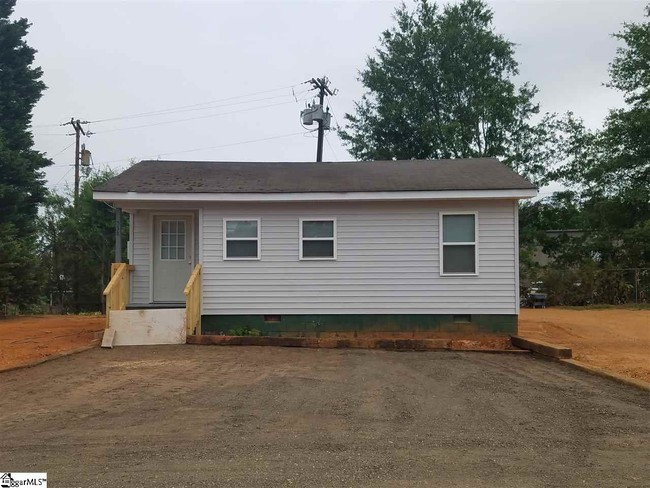 Foto del edificio - 538 Farrs Bridge Rd