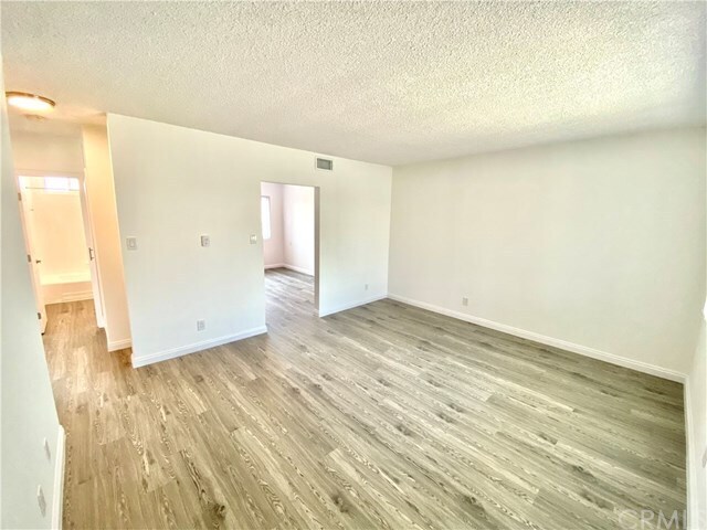 Building Photo - 4363 W 136th St