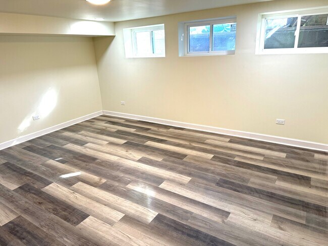 Foto del edificio - 10350 Milford St