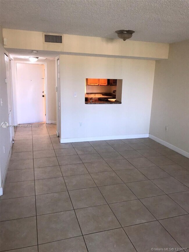 Building Photo - 8205 SW 152nd Ave