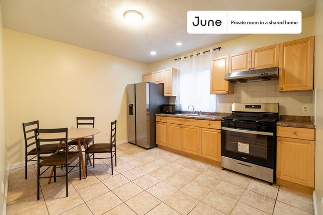 Foto del edificio - Room in Shared 3 bed/2 bath home