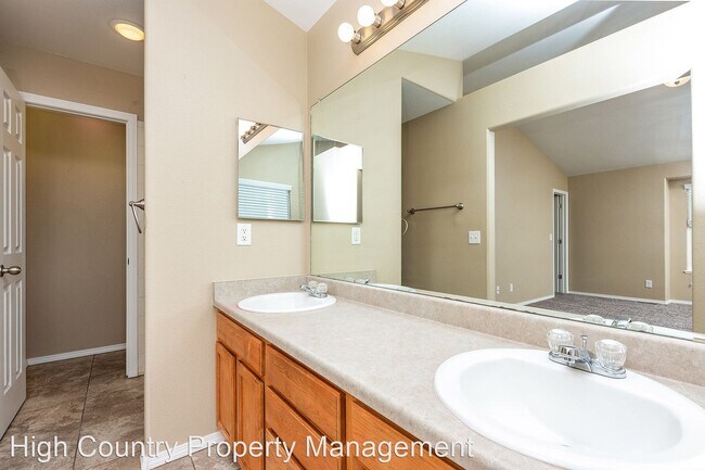Foto del edificio - 4 br, 3.5 bath House - 7222 Araia Dr