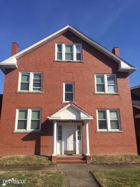 Primary Photo - 928 11th St W