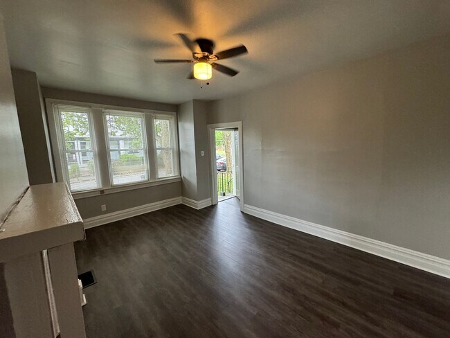 Foto del edificio - Lovely two bedroom, 1 bathroom Townhome on...