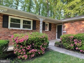 Building Photo - 6703 Tusculum Rd