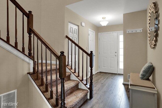 Foto del edificio - 3 br, 3 bath Townhome - 12 Brook side Dr