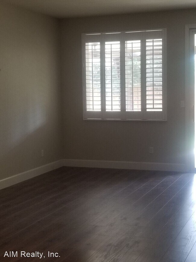 Foto del edificio - 3 br, 2 bath House - 209 DOVER COURT