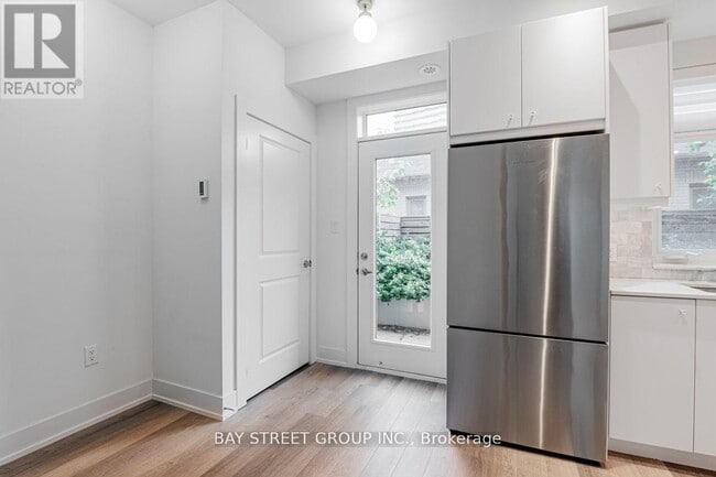 Building Photo - 50 Holmes Ave