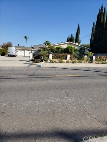 Primary Photo - 1548 Kwis Ave