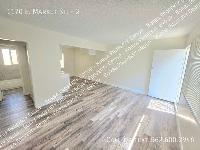Building Photo - 1170 E Market St