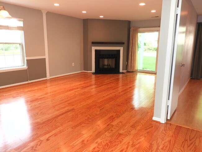 Building Photo - 2841 Yarling Ct