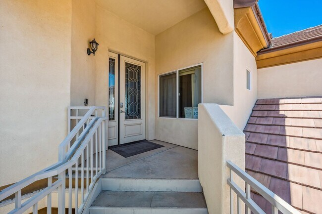 Foto del edificio - 3 BR + Bonus, Fully furnished, Includes Ut...