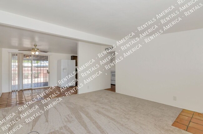 Foto del edificio - 6545 E Calle Luna