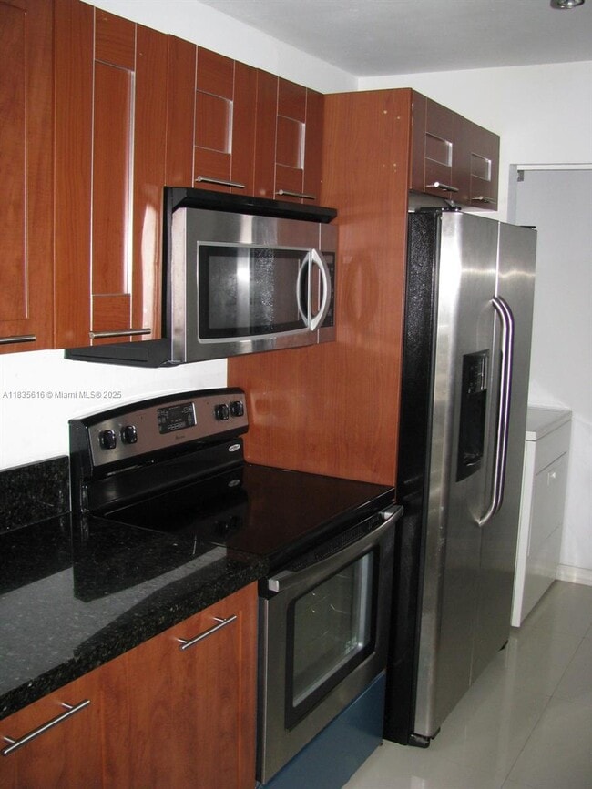 Building Photo - 8789 NW 39th St