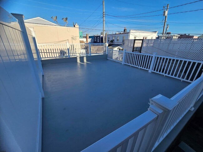 Building Photo - 4009 Ventnor Ave