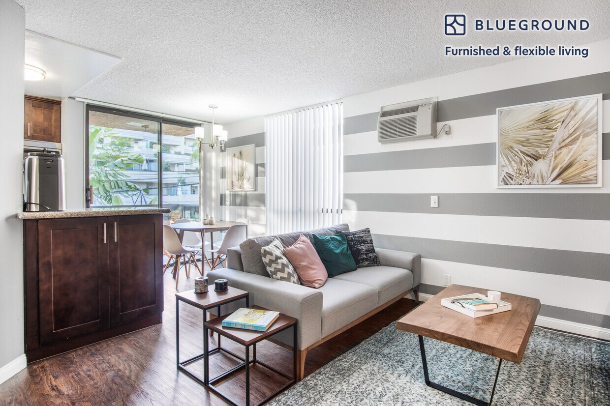 Foto principal - 930 Palm Ave