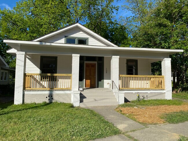 Building Photo - 129 57th St S