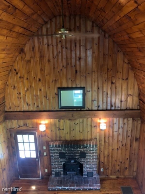 Building Photo - 1 br, 1 bath House - 7C Pow Wow River Rd