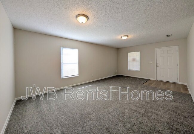 Foto del edificio - 4379 Melissa Ct W