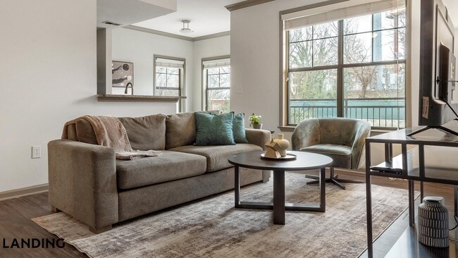 Building Photo - 2000 Monroe Pl NE