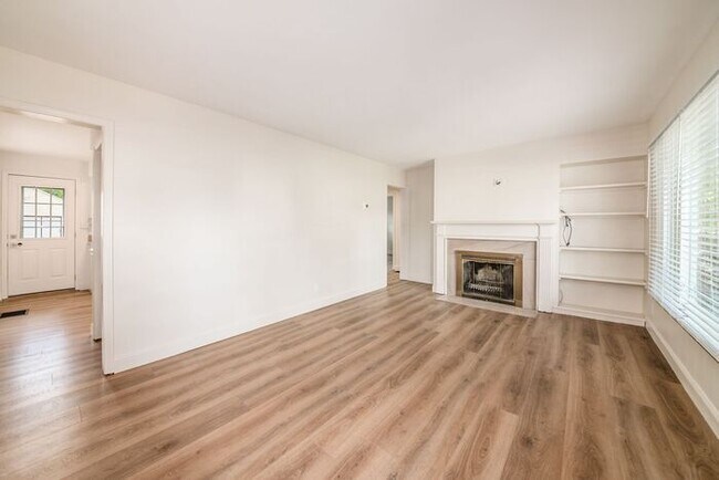 Foto del edificio - Cute Cape Cod with Great Location in Upper Arlington!