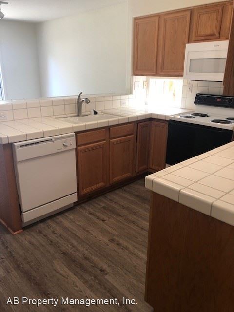 Foto del edificio - 1101 Vista Pointe Cir