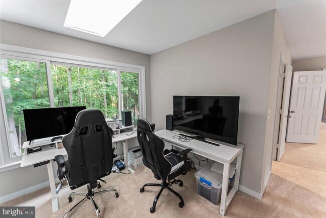 Building Photo - 2320 Harpoon Dr