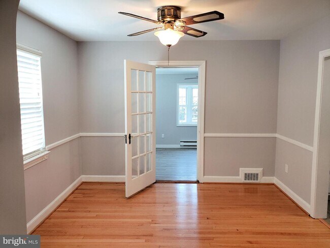 Foto del edificio - 5127 25th Rd N