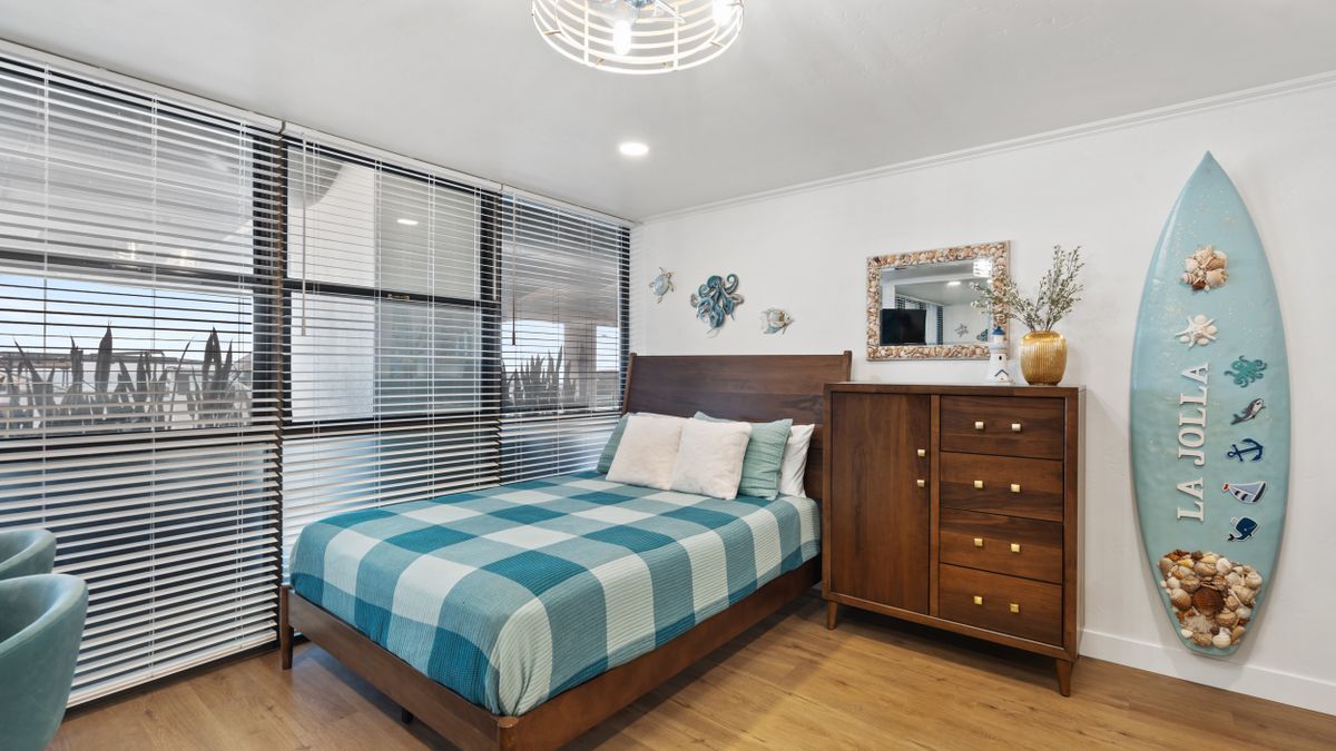 Foto principal - 939 Coast Blvd
