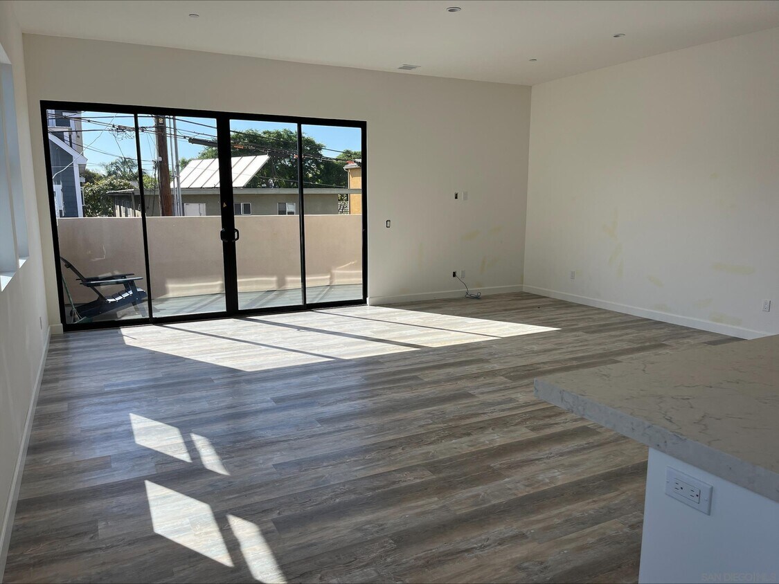 Foto principal - 256 B Ave