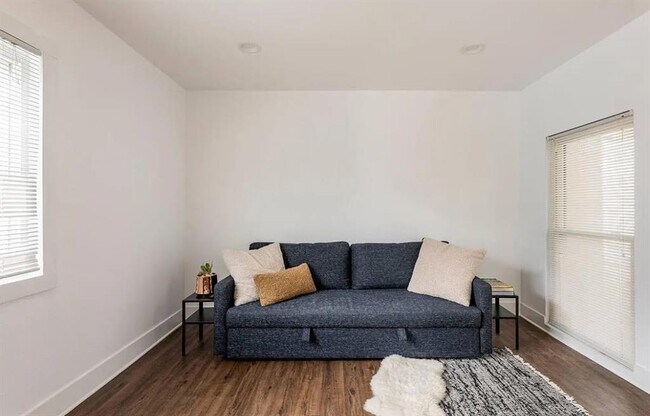 Foto del edificio - 2709 Parker Ln