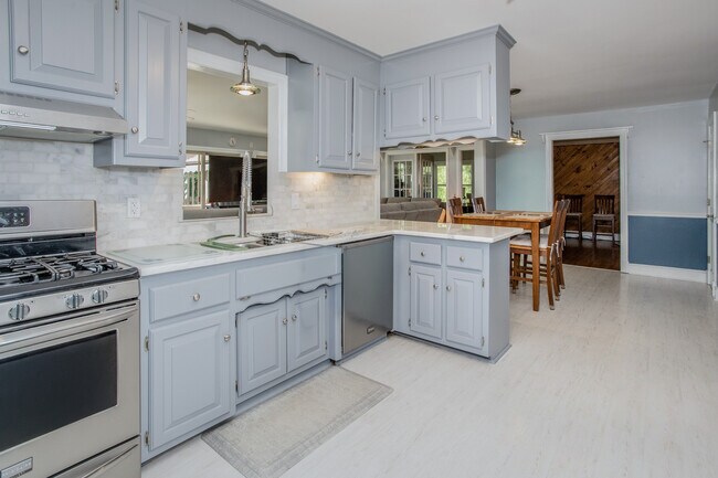 Building Photo - 14530 Fox Knoll Dr