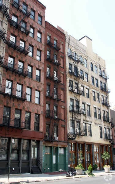 Foto del edificio - 472 Greenwich St