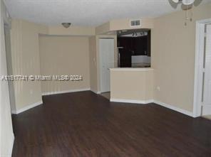 Primary Photo - 4187 N Haverhill Rd