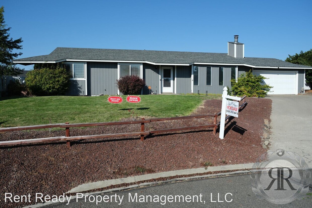 3 br, 2 bath House 204 S 75th Pl House Rental in Yakima, WA