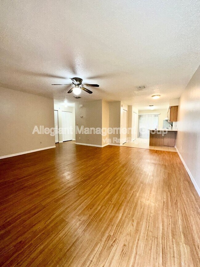 Foto del edificio - 1607 Dakota Ave