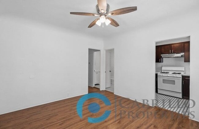 Building Photo - 3016 Quince St