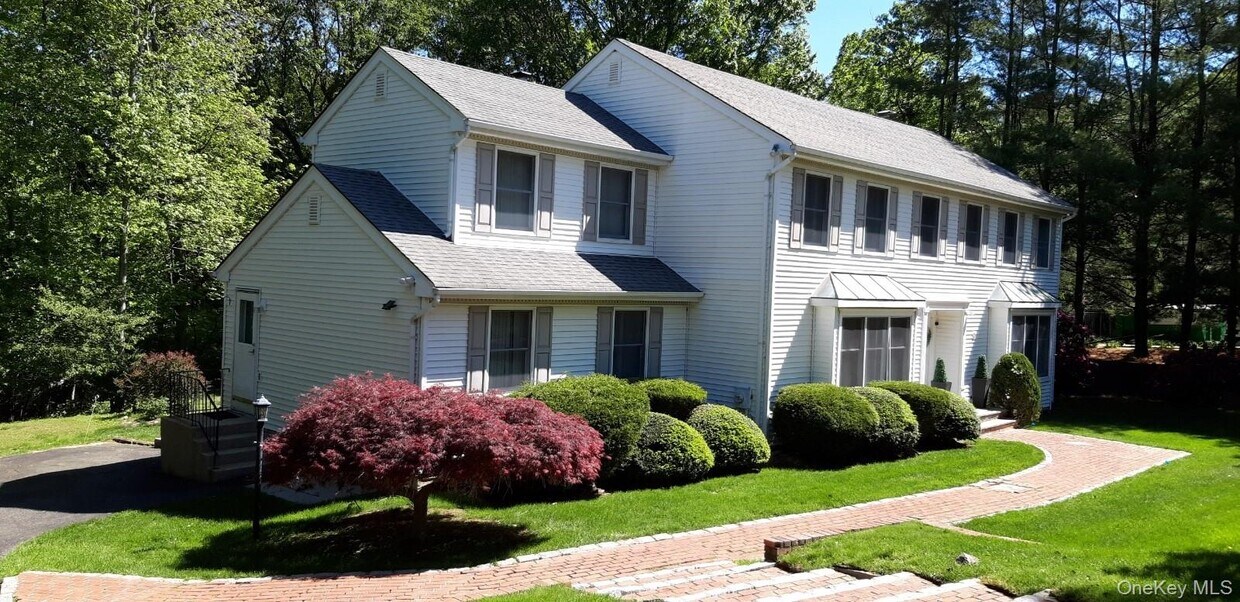 Foto principal - 28 Ledgewood Cir