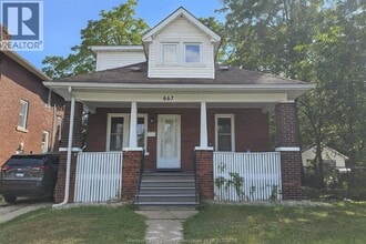 Building Photo - 667 Piche St