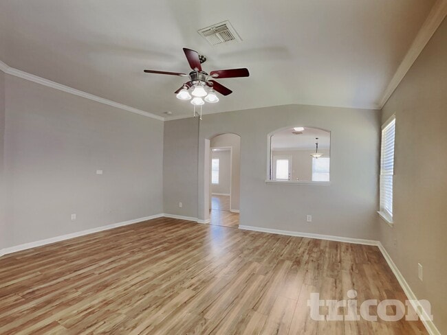 Foto del edificio - 2422 Spring Lily Ct