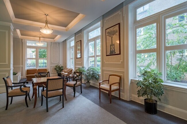 Foto del edificio - 1308 Clifton St NW